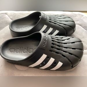 LIKE NEW - Adilette Clogs - Black M6/W7